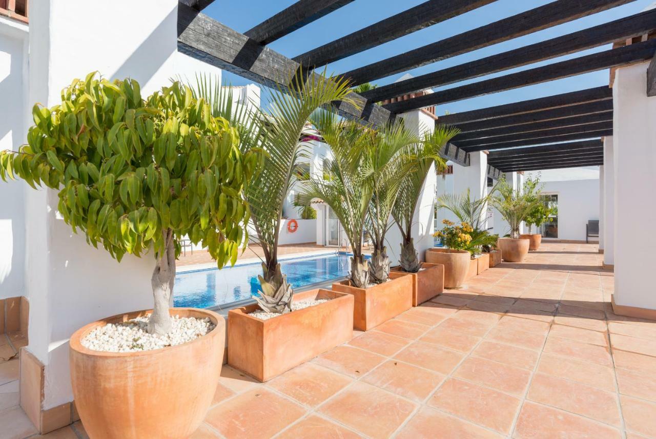 Luxury Duplex- 7 Minutes From The Beach Торремолинос Экстерьер фото